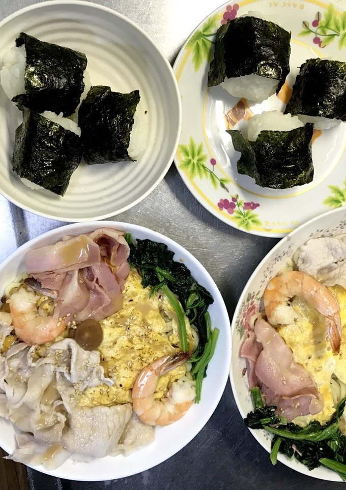冷やし中華とおにぎり-レシピのメイン写真
