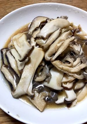 電子レンジでキノコのポン酢バターの煮浸し-レシピのメイン写真