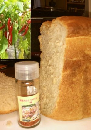 ピリカラ元祖大山とうがらし入り食パン　　-レシピのメイン写真