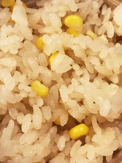 簡単炊飯器☆とうもろこしごはん-レシピのメイン写真