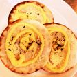 餃子の皮でマヨ粉チーズ焼き