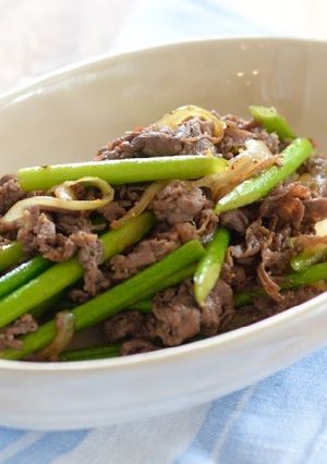 液塩で牛肉とにんにくの芽の炒め物♬-レシピのメイン写真