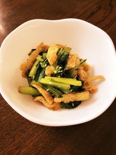 5分で完了☆小松菜と油揚げの甘酢炒め-レシピのメイン写真