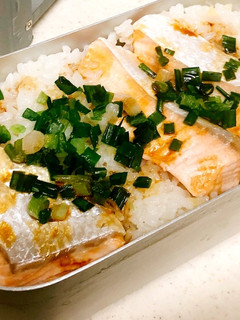 メスティン シャケの炊き込みご飯-レシピのメイン写真