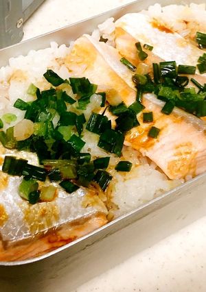 メスティン シャケの炊き込みご飯-レシピのメイン写真