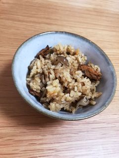 鯖缶としめじの炊き込みご飯-レシピのメイン写真
