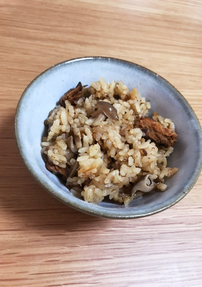 鯖缶としめじの炊き込みご飯-レシピのメイン写真