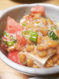 【夏にぴったり】納豆トマトの冷やっこ-レシピのメイン写真