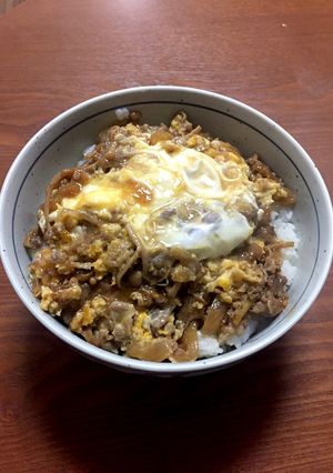 簡単アレンジふんわり牛玉丼-レシピのメイン写真