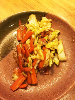 キャベツと人参とベーコンの野菜炒め-レシピのメイン写真
