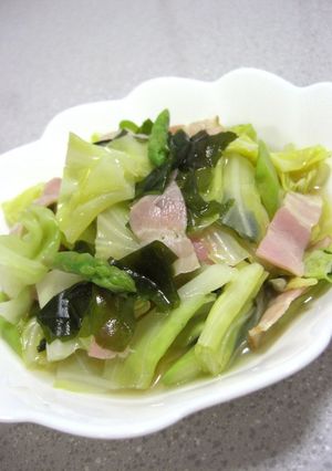 コンソメ味☆キャベーコンと何でも煮♪-レシピのメイン写真