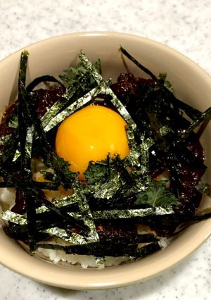 鯨の刺身で簡単ユッケ丼-レシピのメイン写真