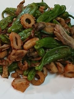 獅子唐と竹輪と舞茸の生姜醤油炒め-レシピのメイン写真