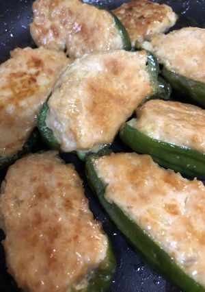 鶏肉でピーマン肉詰め-レシピのメイン写真