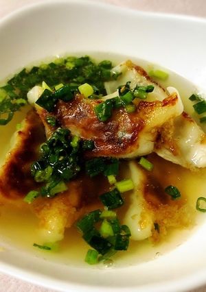 焼き餃子でリメイク*簡単即席餃子スープ-レシピのメイン写真