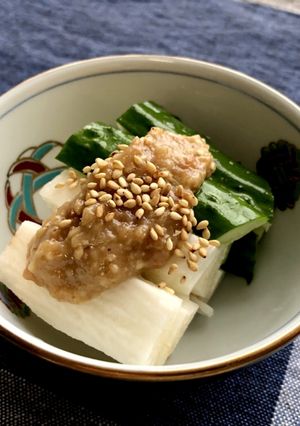 胡瓜と長芋の梅肉入り胡麻酢和え*簡単-レシピのメイン写真