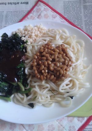 ポパイサラダ＋納豆載せ焼きうどん-レシピのメイン写真