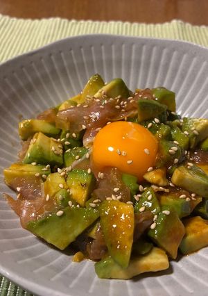 居酒屋風！生ハムとアボカドの絶品ユッケ-レシピのメイン写真