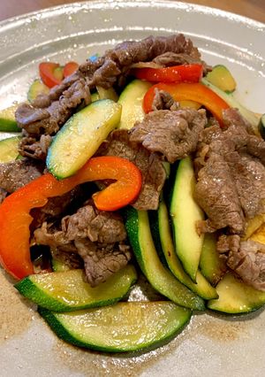 ズッキーニと牛肉のオイスター炒め-レシピのメイン写真
