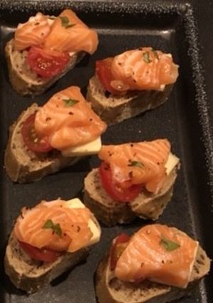 サーモンのブルスケッタ-レシピのメイン写真