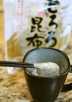 超簡単！とろろ昆布と豆乳で湯葉風？豆乳汁-レシピのメイン写真