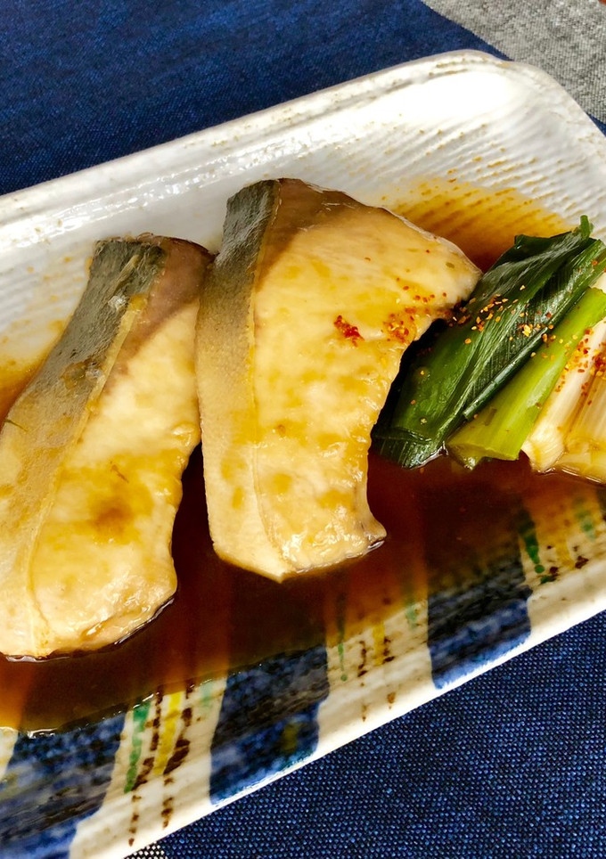 母の味＊ぶりの煮付け〜ねぎ添え-レシピのメイン写真