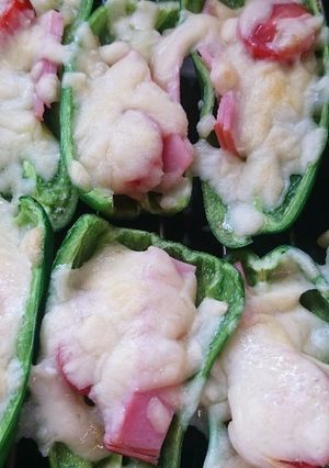 簡単！　おつまみ&おやつにピーマンピザ♪-レシピのメイン写真