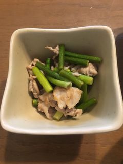 旬のニンニクの芽で!豚肉レモン炒め-レシピのメイン写真