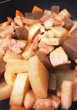 豚ロース・こんにゃく・野菜のピリ辛炒め-レシピのメイン写真