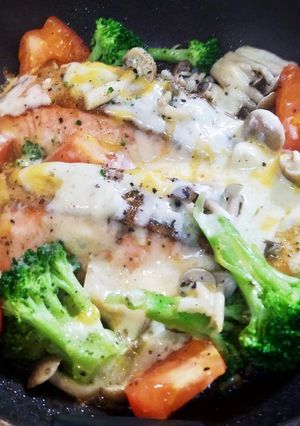 鮭と野菜のハーブチーズ焼き-レシピのメイン写真