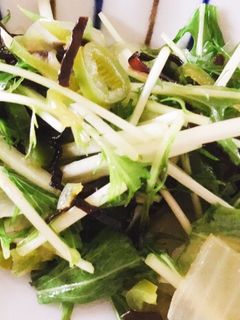 ピーマン・玉ねぎ・水菜の塩昆布和え-レシピのメイン写真