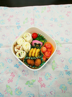 小学校低学年遠足弁当2-レシピのメイン写真