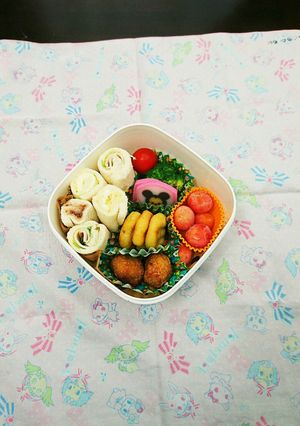 小学校低学年遠足弁当2-レシピのメイン写真