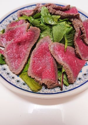 材料たった3つの簡単ローストビーフ-レシピのメイン写真