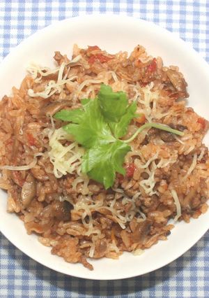 乾燥じめじでミートソースの炊き込みご飯-レシピのメイン写真