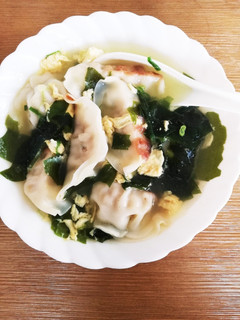 残った餃子と残ったスープで水餃子-レシピのメイン写真