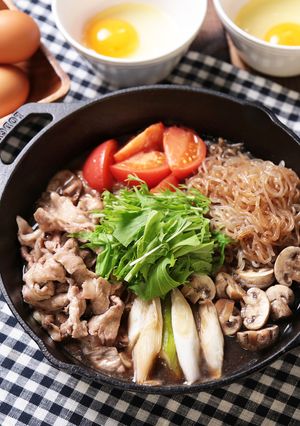 豚肉でお手軽♪洋風フライパンすき焼き☆-レシピのメイン写真