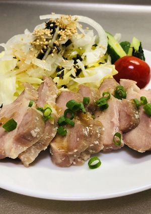炊飯器に放置☆塩麹漬け豚の低温調理-レシピのメイン写真