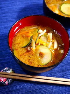 簡単!ズッキーニのお味噌汁-レシピのメイン写真