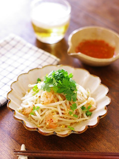 もやしとエビと香菜のエスニック風の和え物-レシピのメイン写真