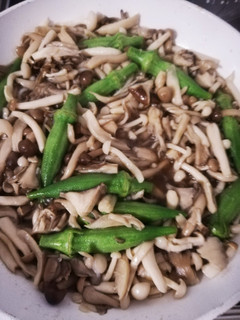 おくらときのこの炒め物-レシピのメイン写真