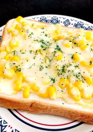 コーンマヨチーパン-レシピのメイン写真