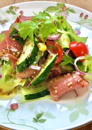 パストラミビーフとたっぷり野菜サラダ☆-レシピのメイン写真