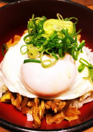 豚丼、目玉焼きのせ-レシピのメイン写真