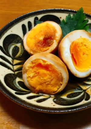 醤油 de 炒り煮卵 *☻*-レシピのメイン写真