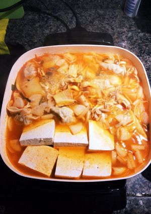 ホットプレートで簡単チゲ-レシピのメイン写真