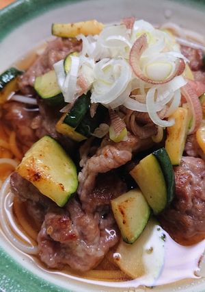 カリっと豚肉と夏野菜のぶっかけひやむぎ-レシピのメイン写真