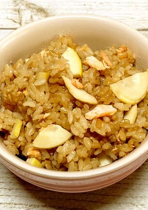 電気圧力鍋で大名竹と鮭の炊き込みご飯♪-レシピのメイン写真