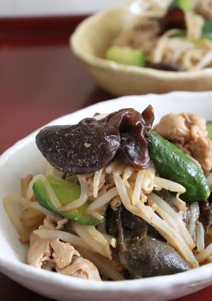美味♪塩麹豚肉もやしキクラゲ胡瓜の炒め物-レシピのメイン写真