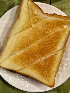 4枚切り食パン☆おいしい切り方&食べ方-レシピのメイン写真